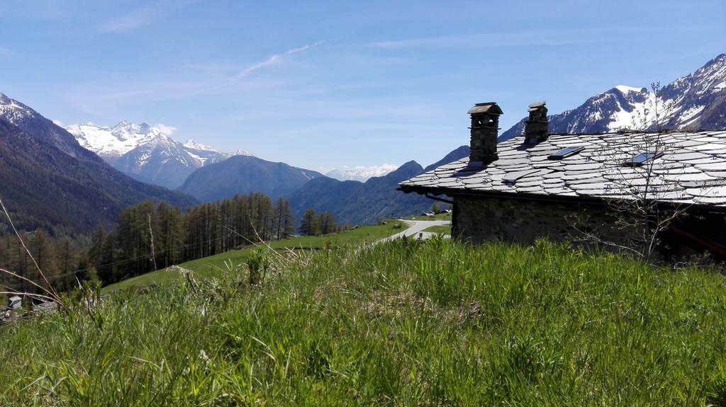 Hotel L' Aiglon Champoluc Exterior foto