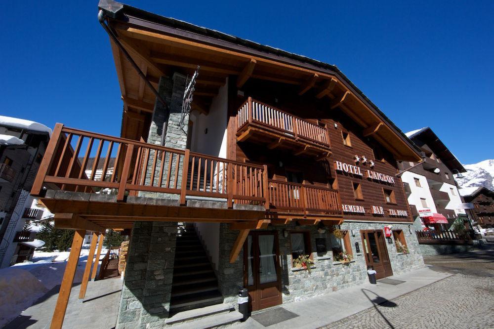 Hotel L' Aiglon Champoluc Exterior foto