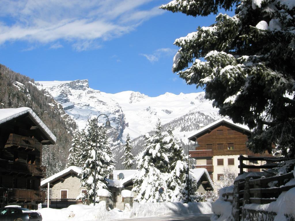 Hotel L' Aiglon Champoluc Exterior foto